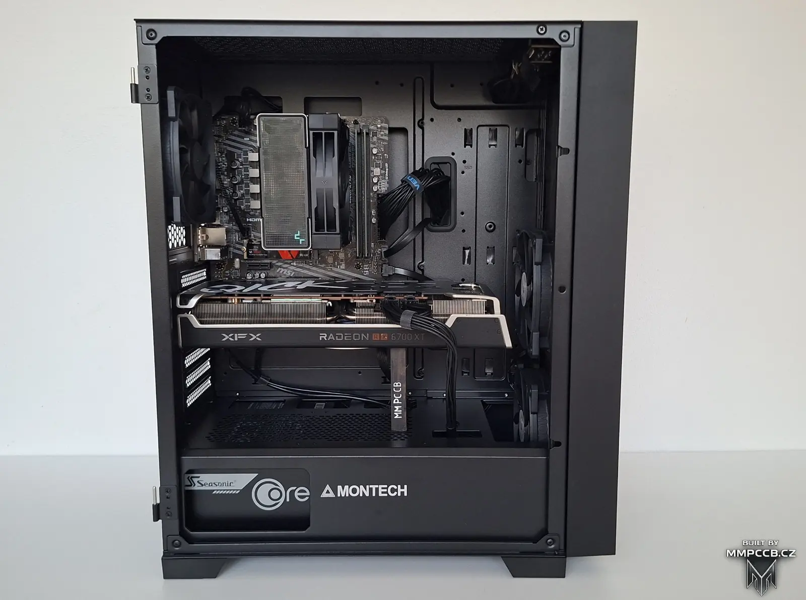 Hotové herní PC s grafickou kartou Radeon RX 6700 XT